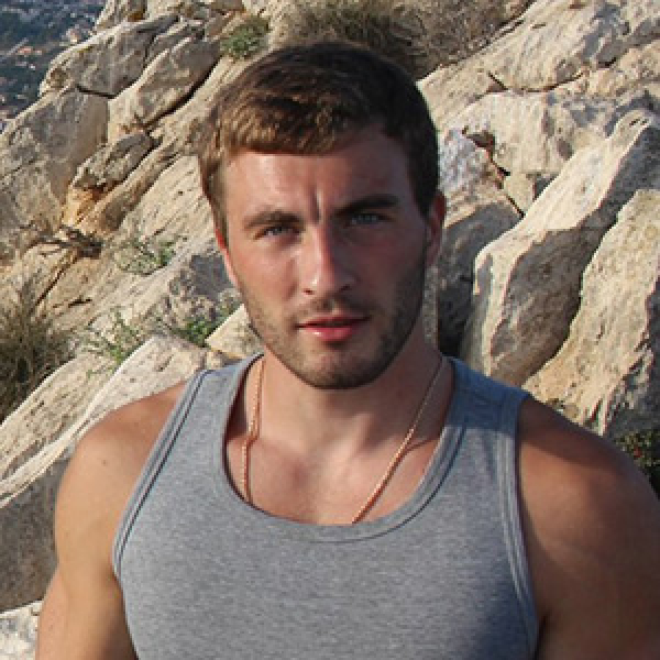 Денис Махлай